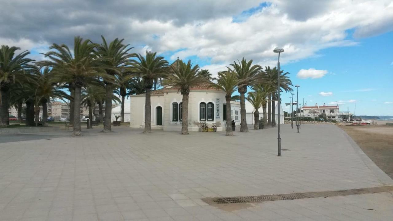 Torredembarra Apartment Екстериор снимка